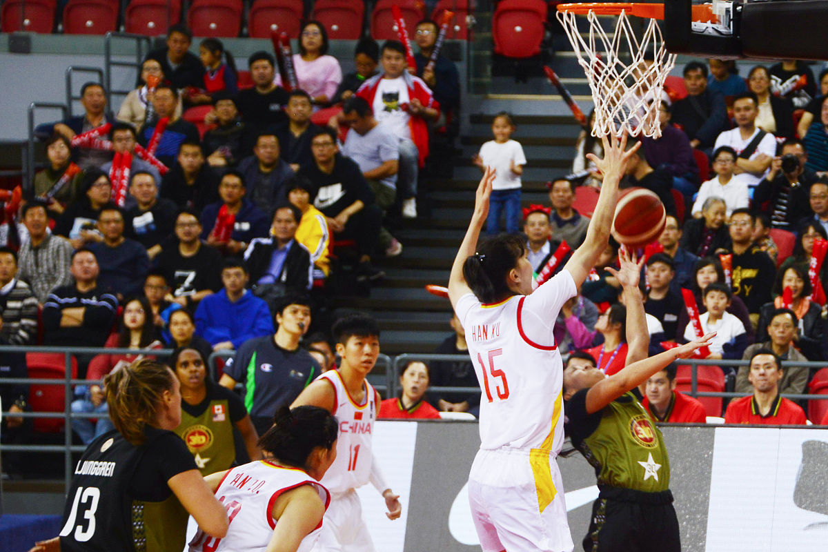 开拓者队大获全胜,效力西部前三(开拓者队首发) 开拓者队大获全胜,效力西部前三(开拓者队首发)