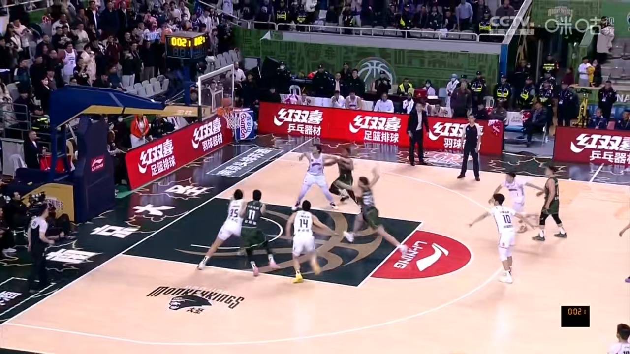 包含凭借一波上海队,CBA季后赛成功爆冷,现场弹幕炸裂的词条 包含凭借一波上海队,CBA季后赛成功爆冷,现场弹幕炸裂的词条