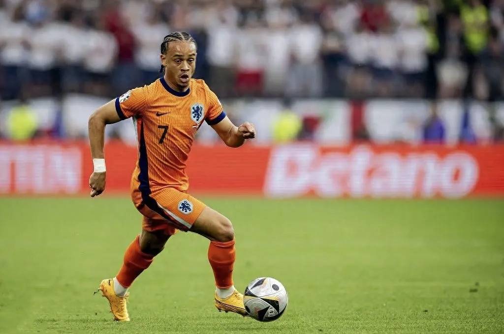 爱游戏官网-瓦朗谢纳前锋完成转会加盟荷兰豪门