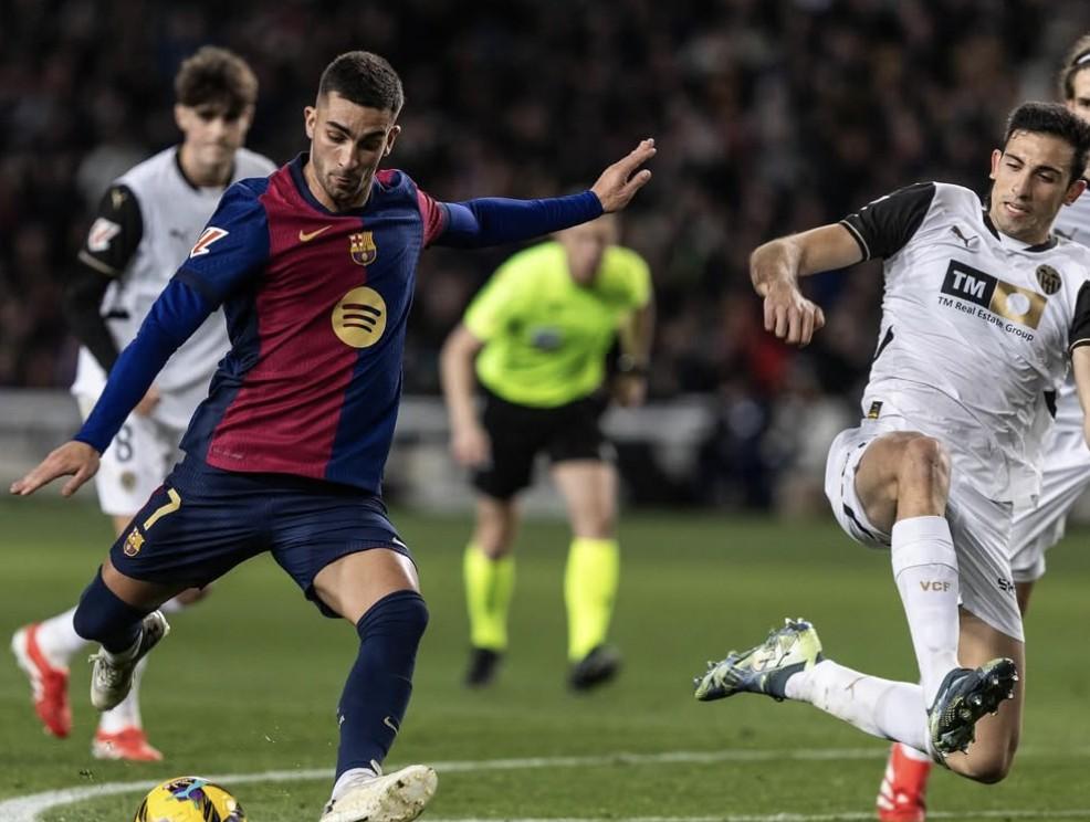 包含瓦伦西亚后防失守频频,球队积分稳步下滑的词条 包含瓦伦西亚后防失守频频,球队积分稳步下滑的词条