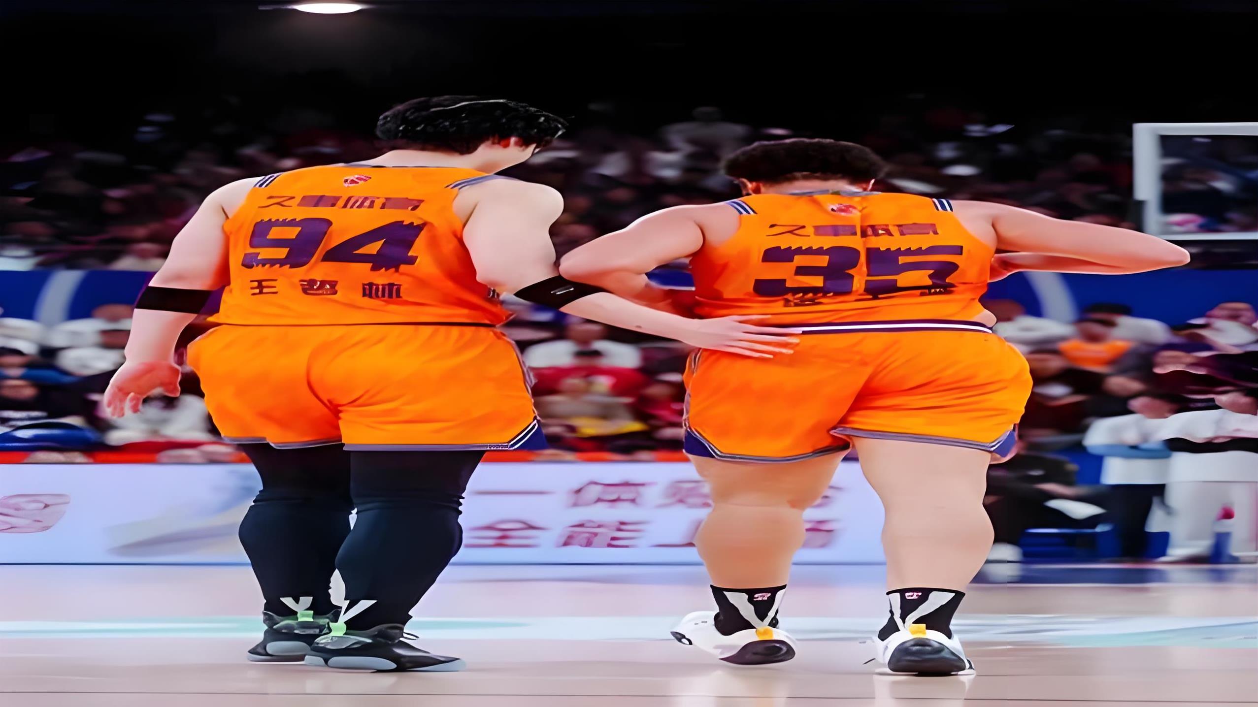 美国篮球名将签约中国俱乐部引轰动的简单介绍 美国篮球名将签约中国俱乐部引轰动的简单介绍