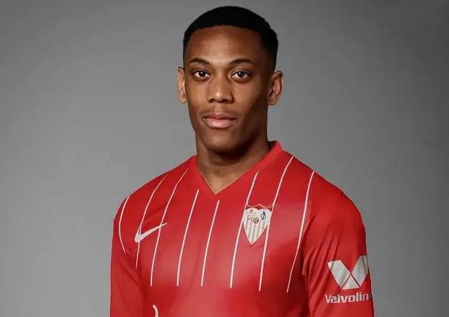 爱游戏网页版登录入口-关于巴伦西亚锋将租借加盟拉齐奥，或成球队福地的信息