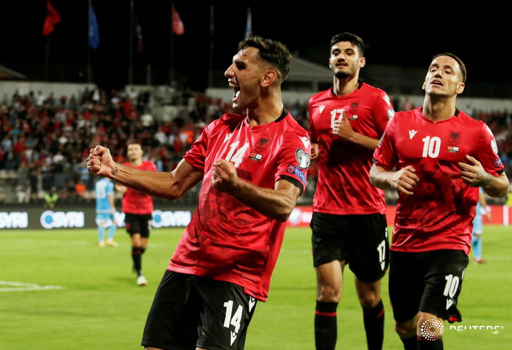 匈牙利国家队决战阿尔巴尼亚,誓取杀敌一千自损八百 匈牙利国家队决战阿尔巴尼亚,誓取杀敌一千自损八百