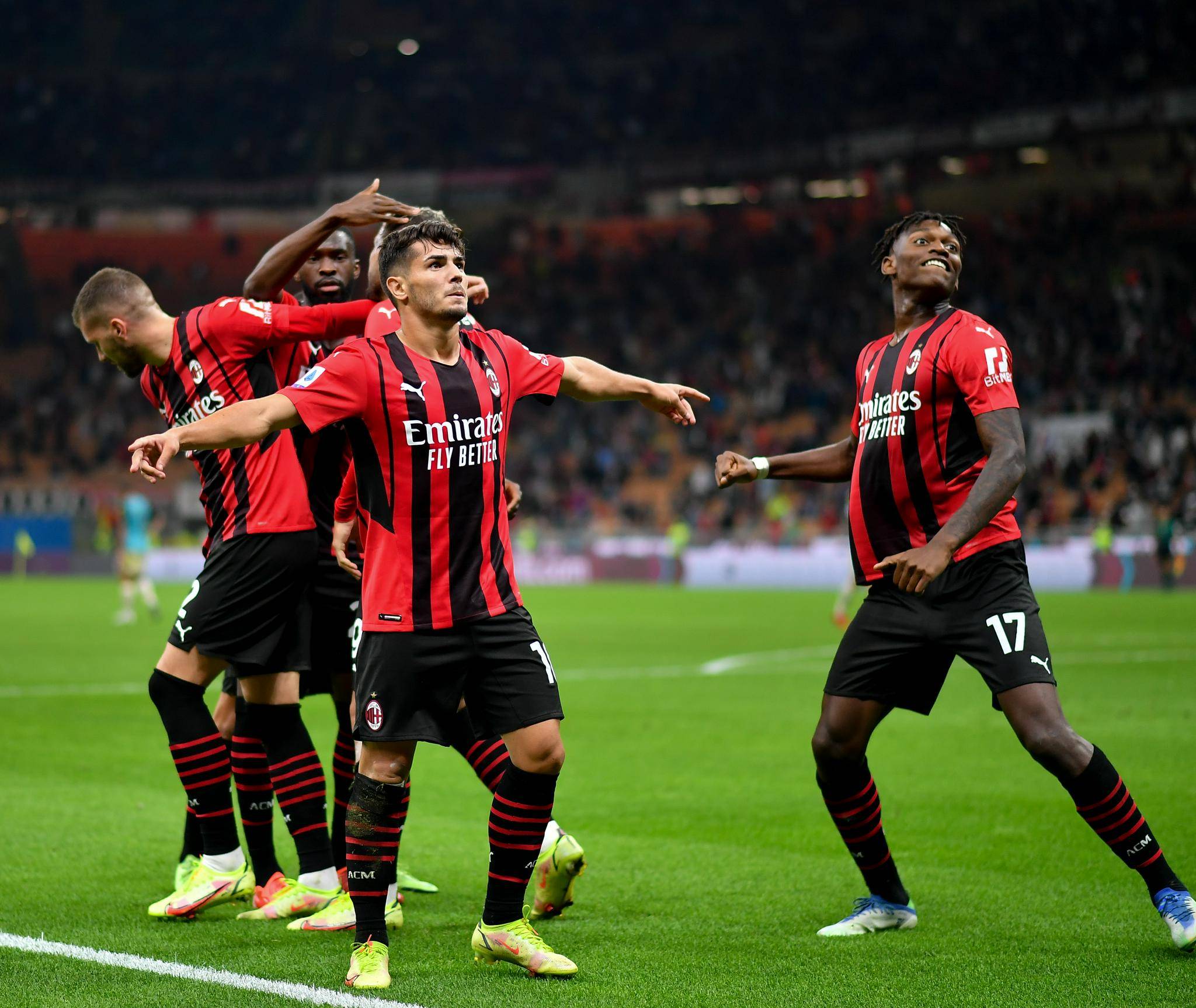 萨索洛险胜维罗纳，全力保级巨头的简单介绍