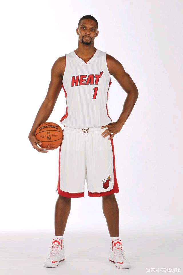 关于篮球巨星突然宣布退役,粉丝心情跌宕的信息 关于篮球巨星突然宣布退役,粉丝心情跌宕的信息