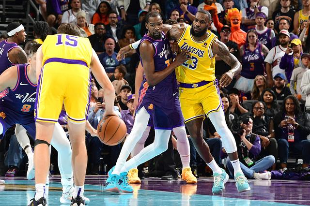 爱游戏登录入口-湖人胜太阳，詹姆斯神勇发挥