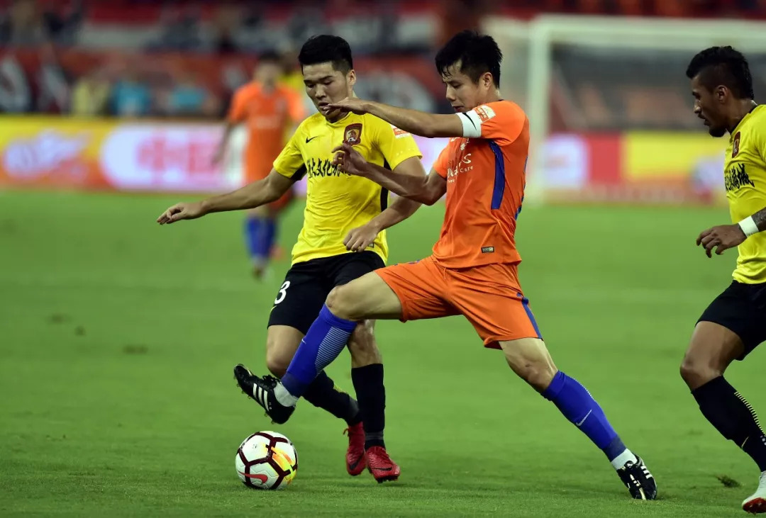 包含鲁能客场险胜,保级任务略有曙光的词条 包含鲁能客场险胜,保级任务略有曙光的词条