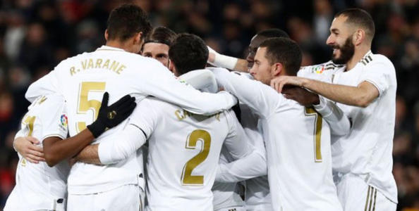 爱游戏体育网站-包含热刺布鲁日之战，小组出线在望的词条